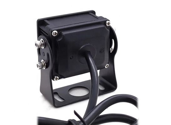 Kamera pengawasan mobil AHD 720P/CVBS/VGA/HDMI Video Output dan 170 derajat sudut pandang
